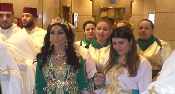 بالفيديو والصور.. انتقادات لاذعة لدنيا بطمة بسبب عرس مغربي 