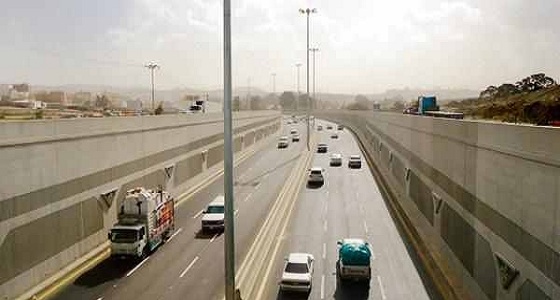إغلاق طريق الملك عبدالله بالأحساء بعد وقوع حادث سير مروع