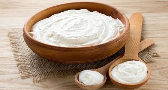 اللبن الزبادي يساعدك في تخطي مواقف ” الزغطة ” المحرجة