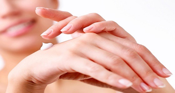 علاج طبيعي للتخلص من اسمرار عُقلات اليدين