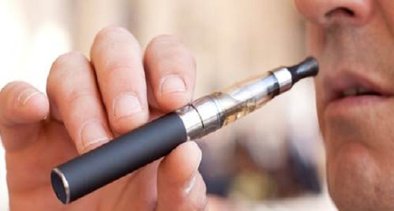 أهمها الصفير.. نتائج خطيرة للتدخين الإلكتروني
