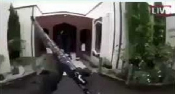 بالفيديو.. أول كلمة واجهها الإرهابي قبل تنفيذ مذبحة المسجد بنيوزيلندا: مرحبًا أخي