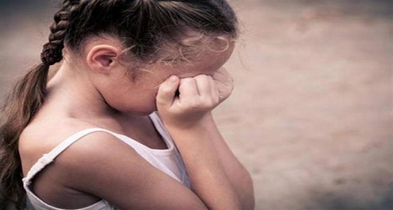 رجل يتحول لـ ” ذئب بشري ” ويحاول اغتصاب طفلة