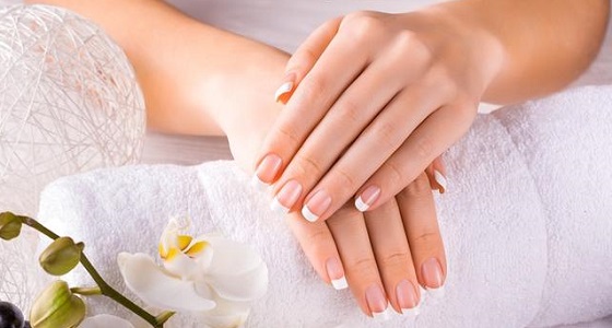 بالخطوات.. تخلصي من مشكلة اصفرار الأظافر واحصلي على مظهر جذاب
