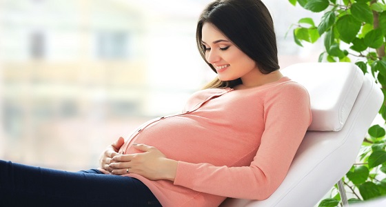 طرق فعالة للتخلص من حرقة المعدة أثناء الحمل