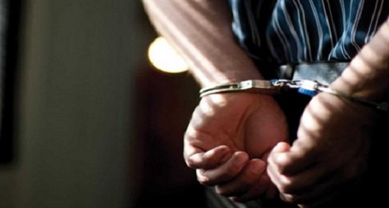 القبض على مقيم بحوزته 20 علبة بحجم 1.5 لتر من المسكر بجدة