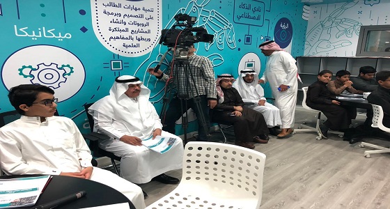 تعليم الرياض تطلق دورات تدريب اللغة الصينية للبنين والبنات في أندية ومراكز الحي المتعلم