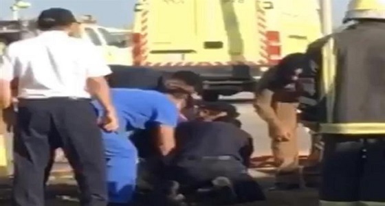 تفاصيل جديدة في واقعة الطفل ضحية حفرة الصرف الصحي في الجبيل 