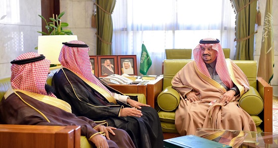 أمير الرياض يستقبل مدير الإدارة العامة للمجاهدين بالمنطقة