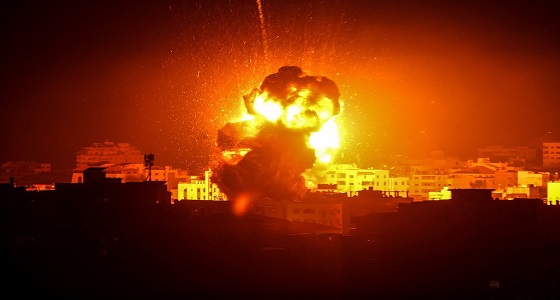 رغم إعلان الهدنة.. الاحتلال يقصف غزة والمقاومة ترد