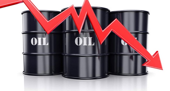 أسعار النفط تنخفض في آسيا