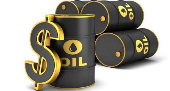 النفط يرتفع وسط تخفيضات أوبك وعقوبات أمريكا على إيران وفنزويلا