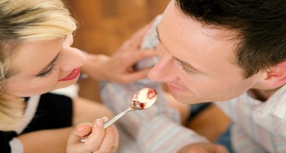 مواد غذائية على الرجال تناولها باستمرار