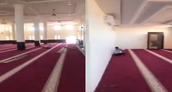 بالفيديو.. مواطن يبني مسجدًا ليكون صدقة جارية لزوجته المتوفاة