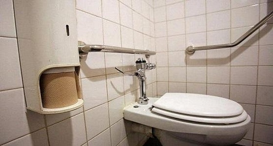 مستشفى يلقي بجثث المرضى في المرحاض