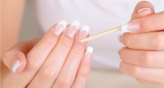 نصائح هامة لتنعيم الأظافر السميكة