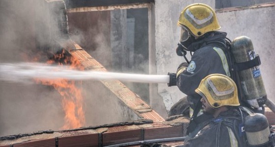 وفاة وإصابة 7 أشخاص بينهم 3 أطفال بحريق منزل في جدة