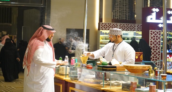 بالصور.. معرض العطور خلال العصور ٣ يختتم فعالياته