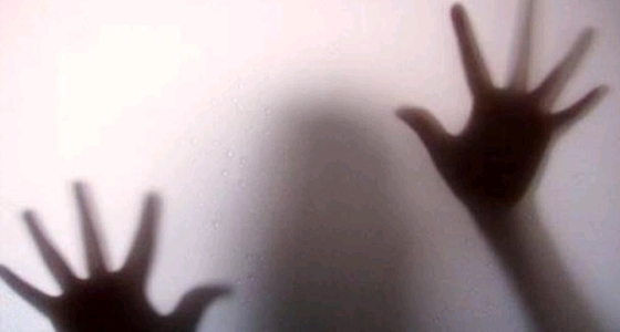 طفلة تقع ضحية اغتصاب جماعي داخل حافلة