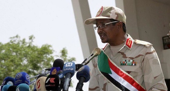 بالصور.. قناة إخوانية تستضيف الفريق حميدتي وتناقض نفسها