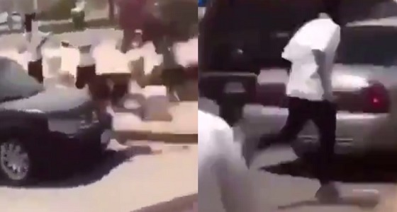 بالفيديو.. دهس طالب أمام كلية لوريت بالرياض