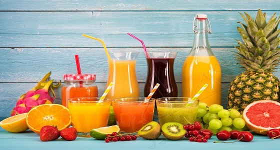 بالفيديو.. حقنت وريدها بالعصير طلبا للصحة .. وهكذا كانت النتيجة