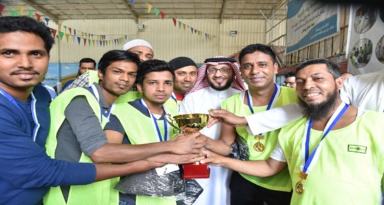 بالصور.. أكثر من 28 ألف مستفيد من 24 دولة حول العالم ضمن ” أسلمت فعلمني “