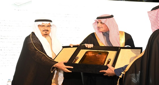 أمير تبوك يرعى حفل تخريج الدفعة الـ 11 من طلاب وطالبات جامعة فهد بن سلطان