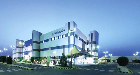 استبدال مفصل لسيدة بمستشفى حفرالباطن المركزي