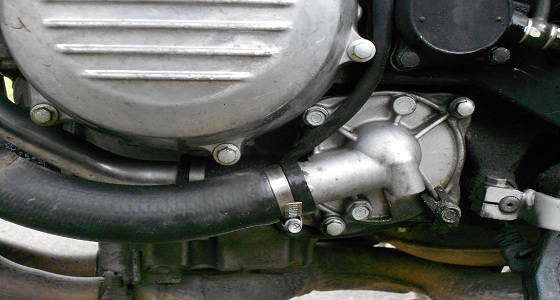 ارتفاع درجة حرارة المحرك من أسباب تلف طرمبة المياه