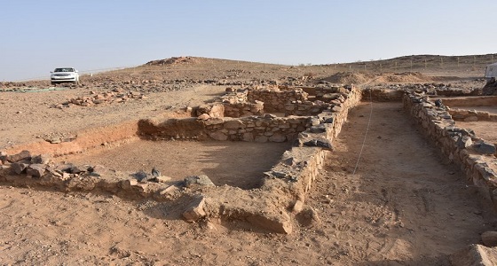 بالصور.. هيئة السياحة تكتشف ثالث مسجد أثري ببيشة في عسير 