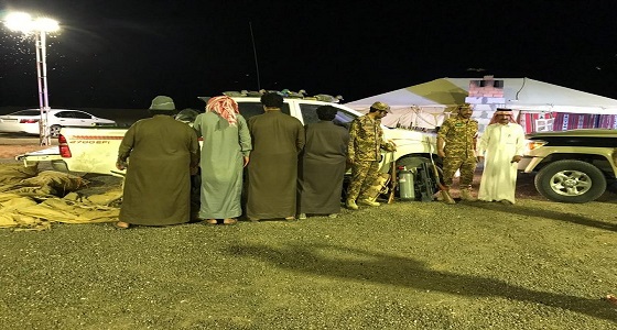 بالصور.. ضبط أشخاص بحوزتهم أسلحة صيد بمحمية ” الخنفة “