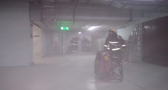 الدفاع المدني يُخمد حريقا في غرفة كهرباء فندق بالمدينة المنورة