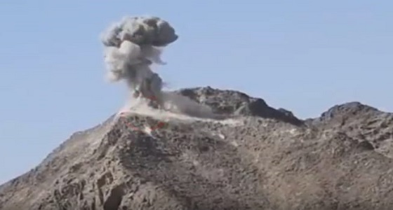 بالفيديو.. طيران التحالف يستهدف مليشيات حوثية متحصنة في جبل بمأرب 