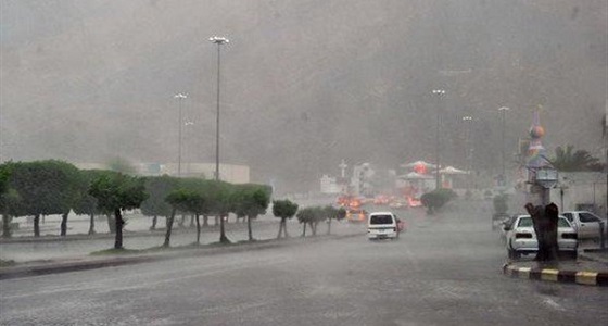 استمرار هطول أمطار رعدية على المدينة المنورة