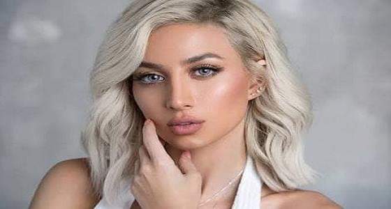 بالفيديو.. مودل روز تكشف عن إصاباتها بمرض جلدي