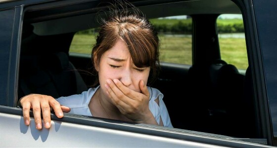 نصائح تجنبك الشعور بالغثيان عند الركوب بالسيارات والطائرات