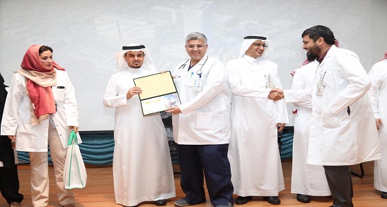 ” العنزي ” يكرم 55 موظفًا متميزًا في ملتقى الموظفين