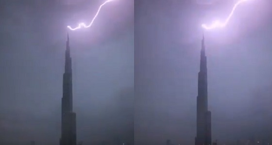 فيديو يرصد لحظة ملامسة صاعقة برق لقمة برج خليفة