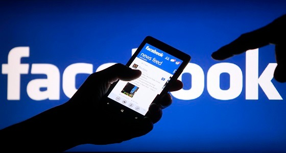فيسبوك يعلن عن أكبر تغيير في اللون والمجموعات