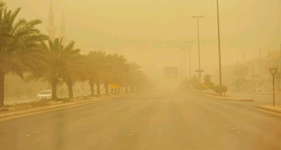 رياح مثيرة للأتربة وشبه انعدام الرؤية في الرياض