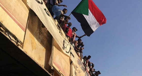 مصرع 7 جراء المواجهات أمام وزارة الدفاع السودانية