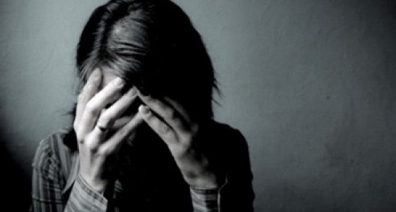 زوجة أمام المحكمة ” زوجي قبض من صديقه ثمن هتك عرضي “