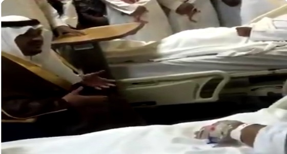 بالفيديو.. نائب أمير الرياض للمصابين في الزلفي: بيض الله وجيهكم