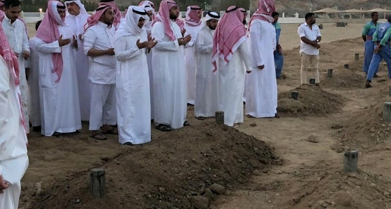 بالصور.. تشييع جثمان محافظ رنية وسط جموع غفيرة