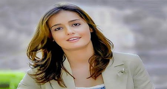 حلا شيحة ترد على الانتقادات اللاذعة لجمهورها بعد ظهورها مع محمد رمضان