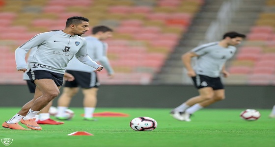 بالصور.. الهلال ينهي تحضيراته لـ ” الأهلي ” وإصابة كاريلو