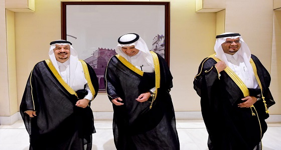 الأمير فيصل بن بندر يجتمع بعدد من منسوبي وزارة الطاقة والصناعة والثروة المعدنية