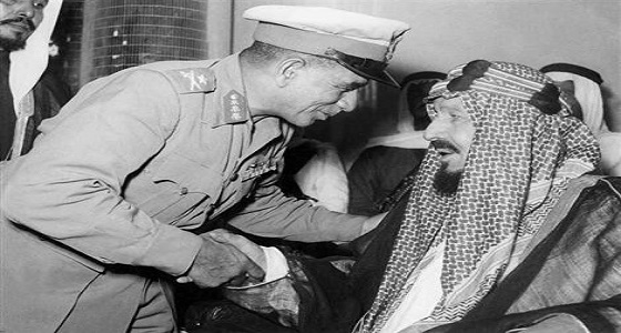 فيديو نادر للملك المؤسس أثناء استقباله الرئيس المصري الراحل محمد نجيب قبل 66 عام