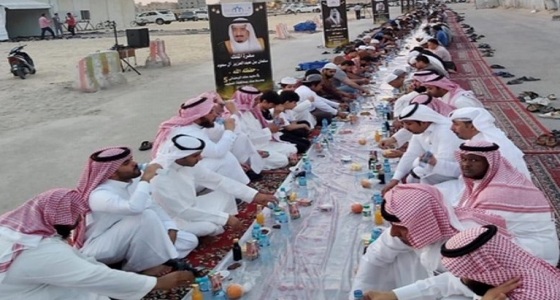 بالصور.. أطول سفرة إفطار صائم مهداة للملك عبدالعزيز بالدمام